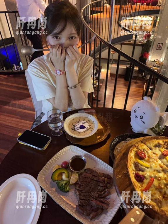 诙谐在线！155.fun的黑料好像魔力般的吸引我～