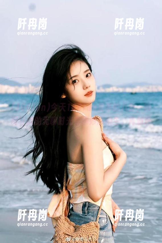 166fun 今天166fun发布的八卦,瞬间让我的无聊时光变得妙趣横生,真划算!