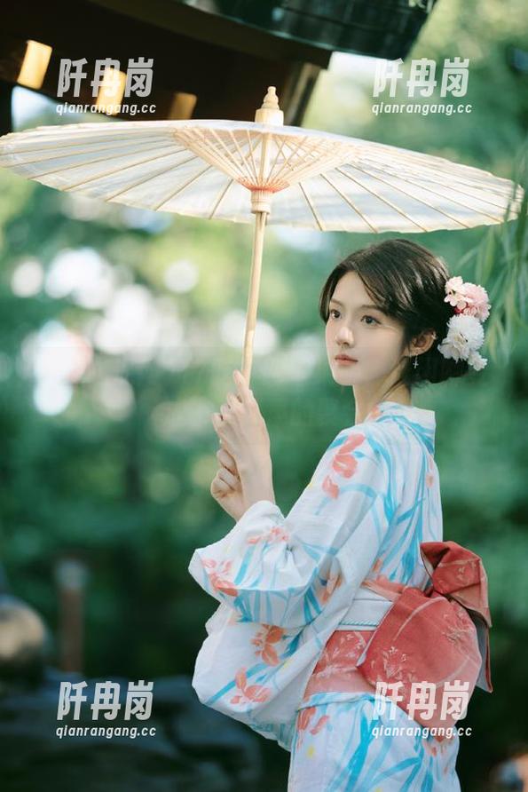 17吃瓜网 17吃瓜网苹果版:让闲聊变成一场无声的聚会