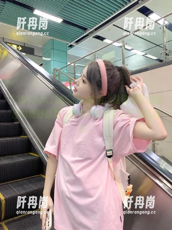 355.fun官网，涂鸦和吃瓜结合的绝妙时刻，难保不会让你手忙脚乱起来。