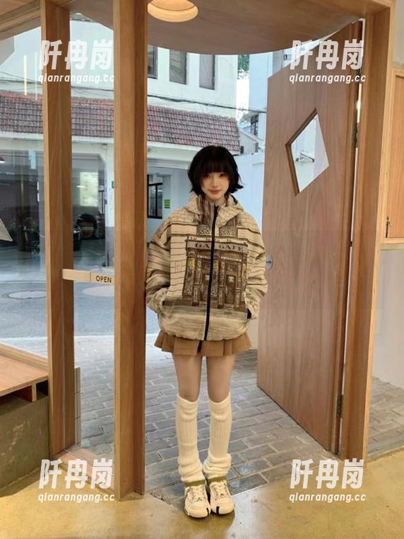 51今日吃瓜 51今日吃瓜:别小看莫里秀,这资源的背影堪比导演圈的八卦!