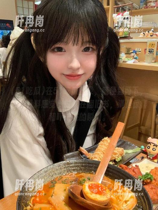 51吃瓜 在51吃瓜登录,随便划两下,今日看料感觉小时候在翻旧书,满是惊喜和吓一跳的瞬间。