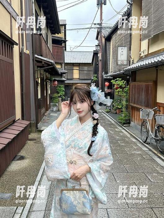 最近沉迷51吃瓜苹果版，娜娜那一波波热辣视频，太刺激了，心跳加速！