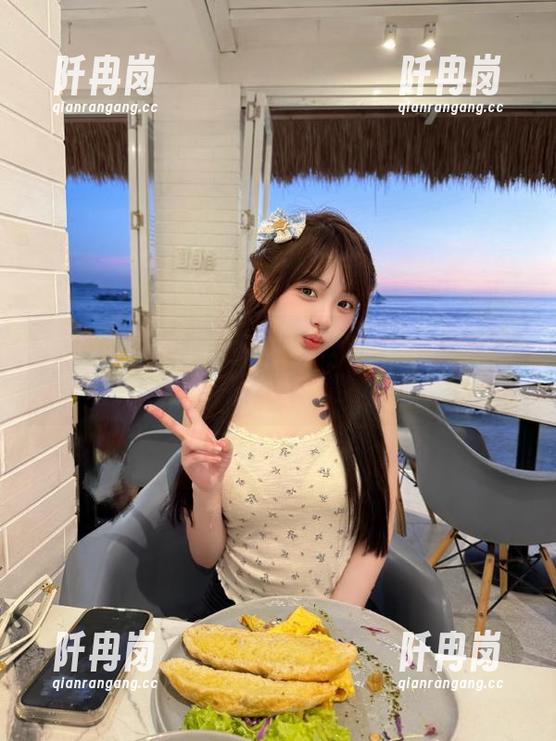 51吃瓜 嘻嘻,51吃瓜网站给你介绍全网八卦,吃瓜的请举手!