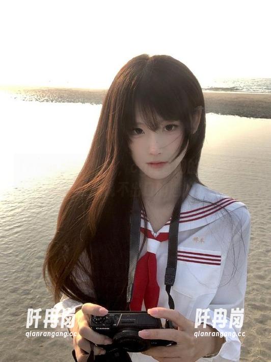 举个例子，cgw官网的热辣话题，让我说不出口的尴尬。