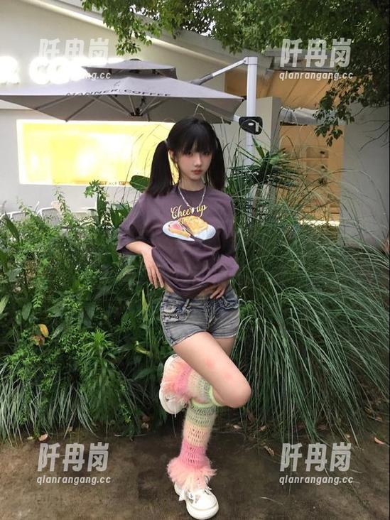 娱乐圈“意外”事件，xgua5.tv直达查理的滑稽之旅