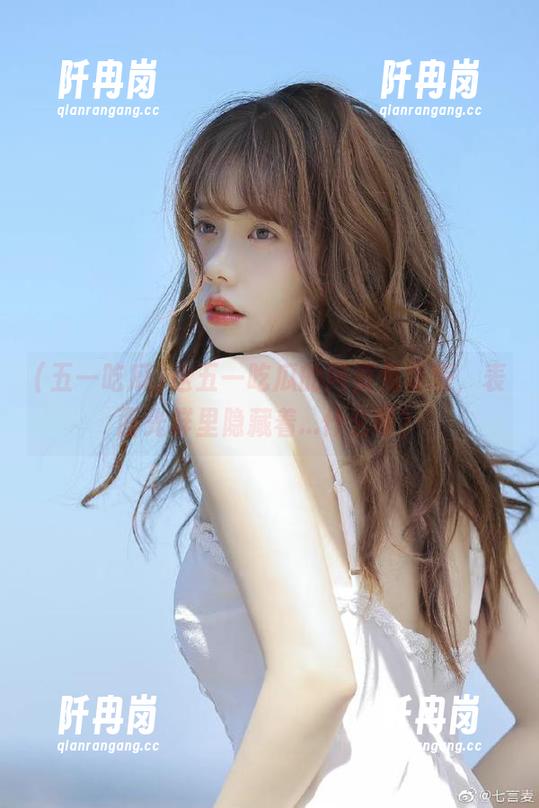 五一吃瓜 这五一吃瓜的网页免费版,表面光鲜里隐藏着...什么呀?