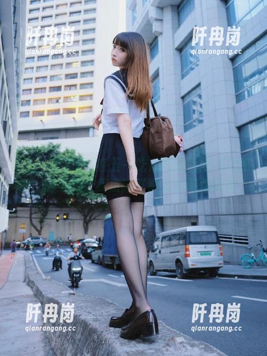 五一吃瓜网 在五一吃瓜网站官网入口爬行,能不能给我点新鲜事儿来调戏调戏?