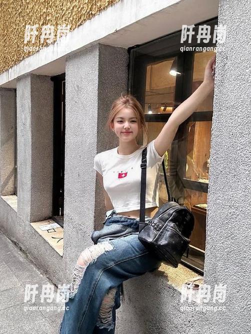 “冲哥黑料”任性分享主页，每天都有新闻再续旧情