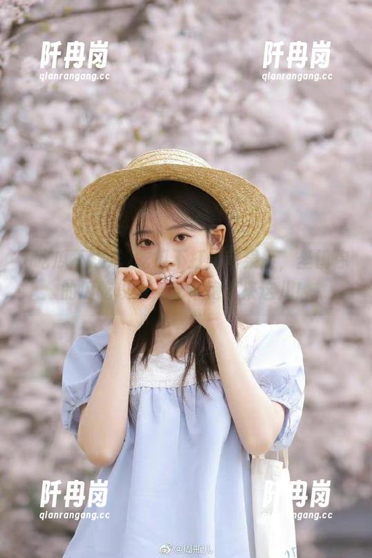 吃瓜不打烊苹果版，坐镇你的瓜吃攻略，吃不饱就来这儿！