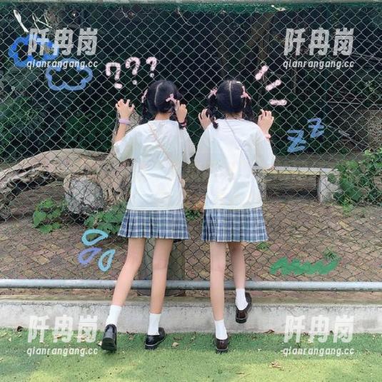 观看“吃瓜网址”上的网红翻车现场，真的有点心疼啊