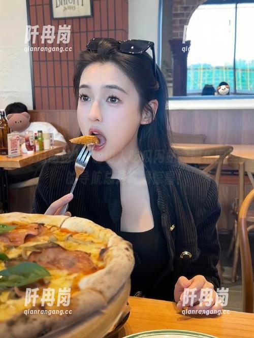 一键切入吃瓜网站，娱乐圈里的导航总是充满惊喜！
