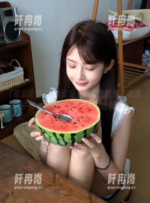 吃瓜论坛 吃瓜论坛直达沉默时刻,满脑子都是“你们知道吗?”的期待。