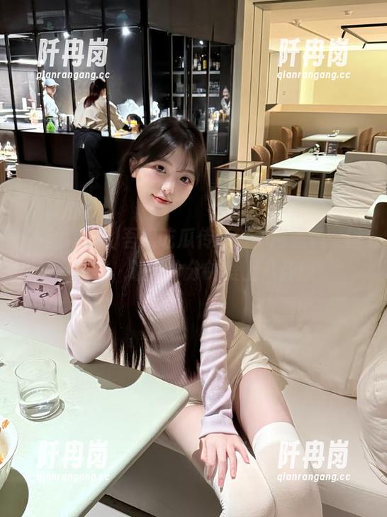 吾爱吃瓜传送门，网爆料一键到家，让你分分钟爱上八卦！