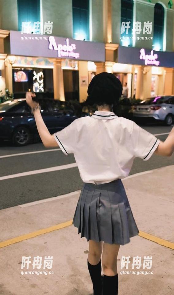 吾爱吃瓜52cg：最近热议的线路，隔着屏幕都能闻到瓜香！