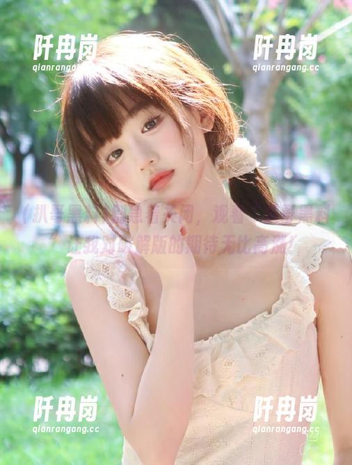 别急着关闭，观看“扒哥黑料”让我对破解版的期待无比高涨！
