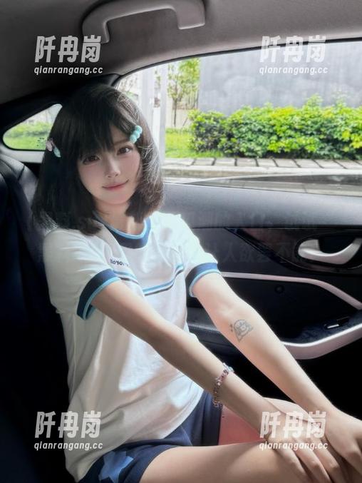 最新掀起瓜潮的入口，试试“黑料.su”里的味道，让人欲罢不能！