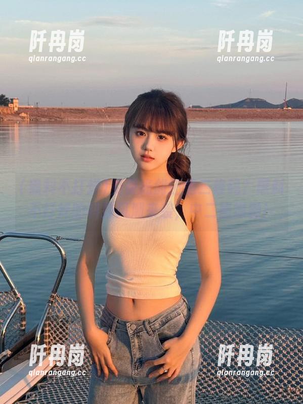 免费光剑还是二维码？黑料不打烊的科技风潮来袭，中二感爆棚！