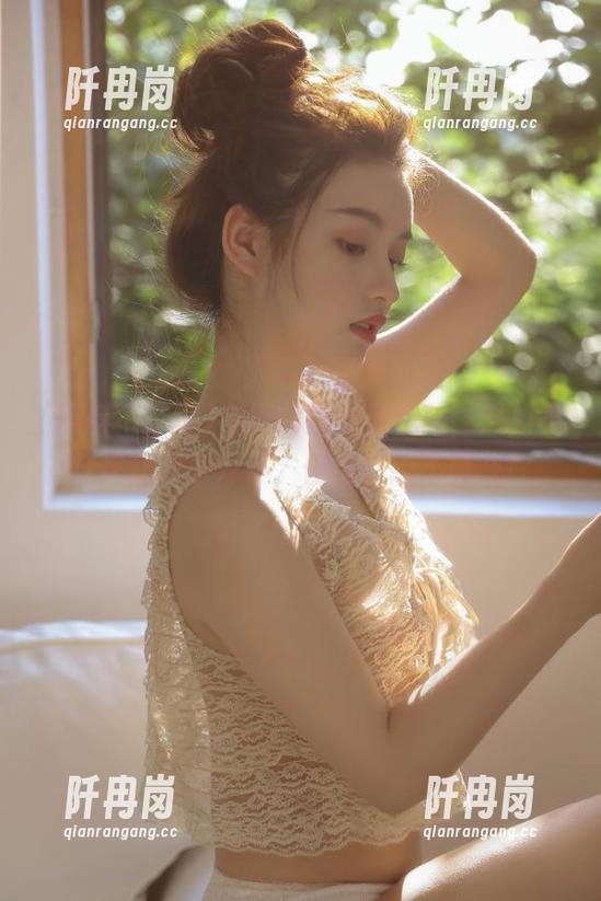 有趣的正能量视频，黑料不打烊让你乐开怀，但也有点不真诚！