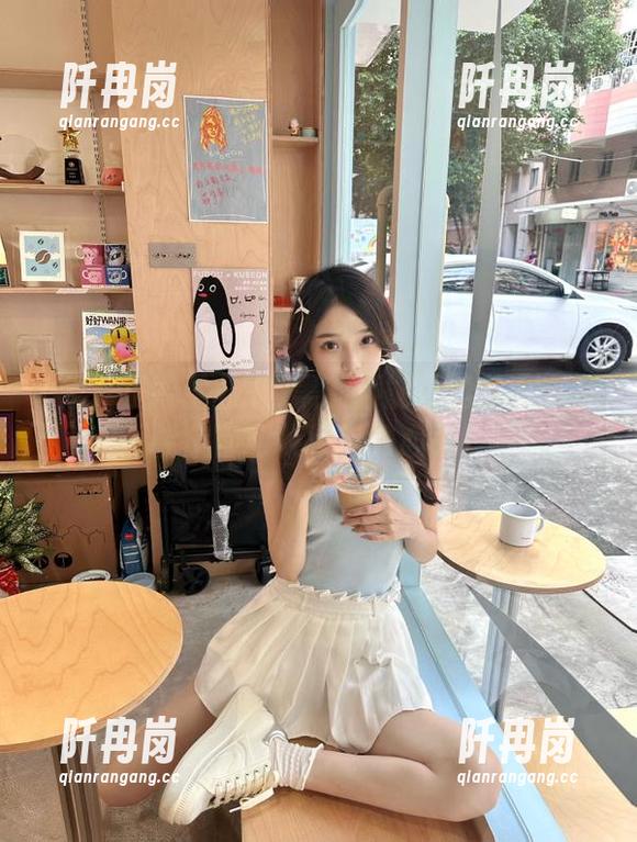 黑料正能量 谁说黑料不能正能量?来黑料正能量官网收藏你的心头好吧!