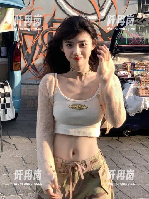 最新的“黑料正能量”发布内容，边吃边聊真有趣tttzzz