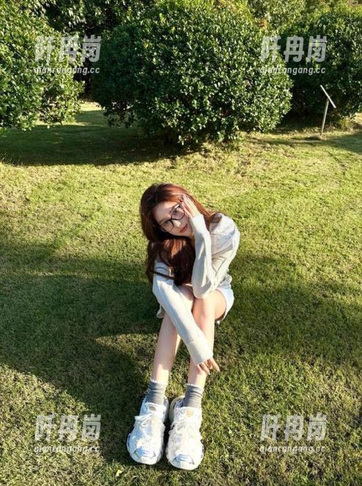 黑料网 黑料网的黑料,幸福追踪直达,怎么看都不嫌多!