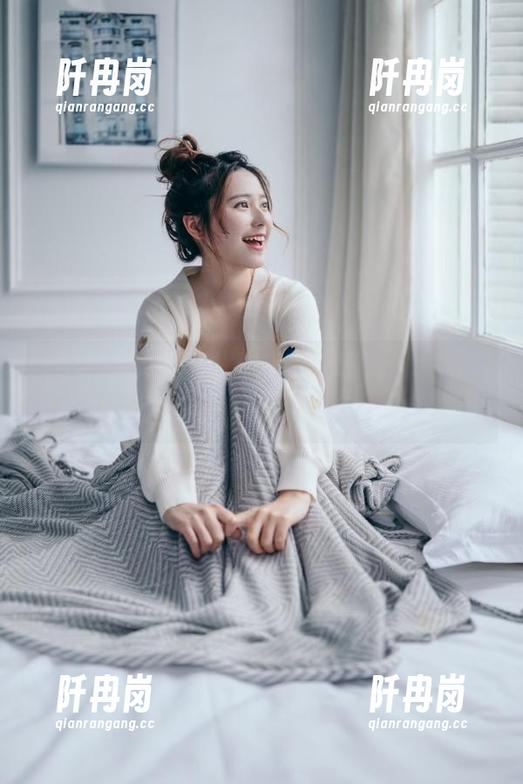 黑料网络 女神写真在线“创新”风格,黑料网络又放大招了?