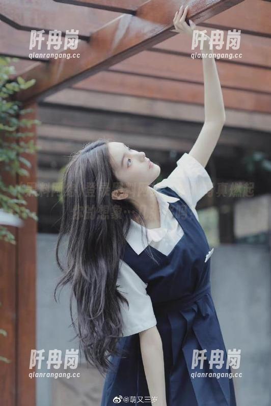登录黑料网络，女神写真燃起你的想象…几张够吗？
