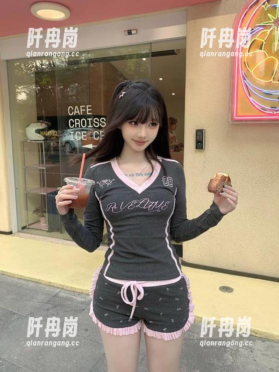 黑网料 好奇心作祟,“黑网料”网址的这些内容真是脑洞大开!
